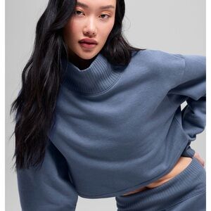 ALO Yoga Cropped Serenity Coverup - L - Bluestone